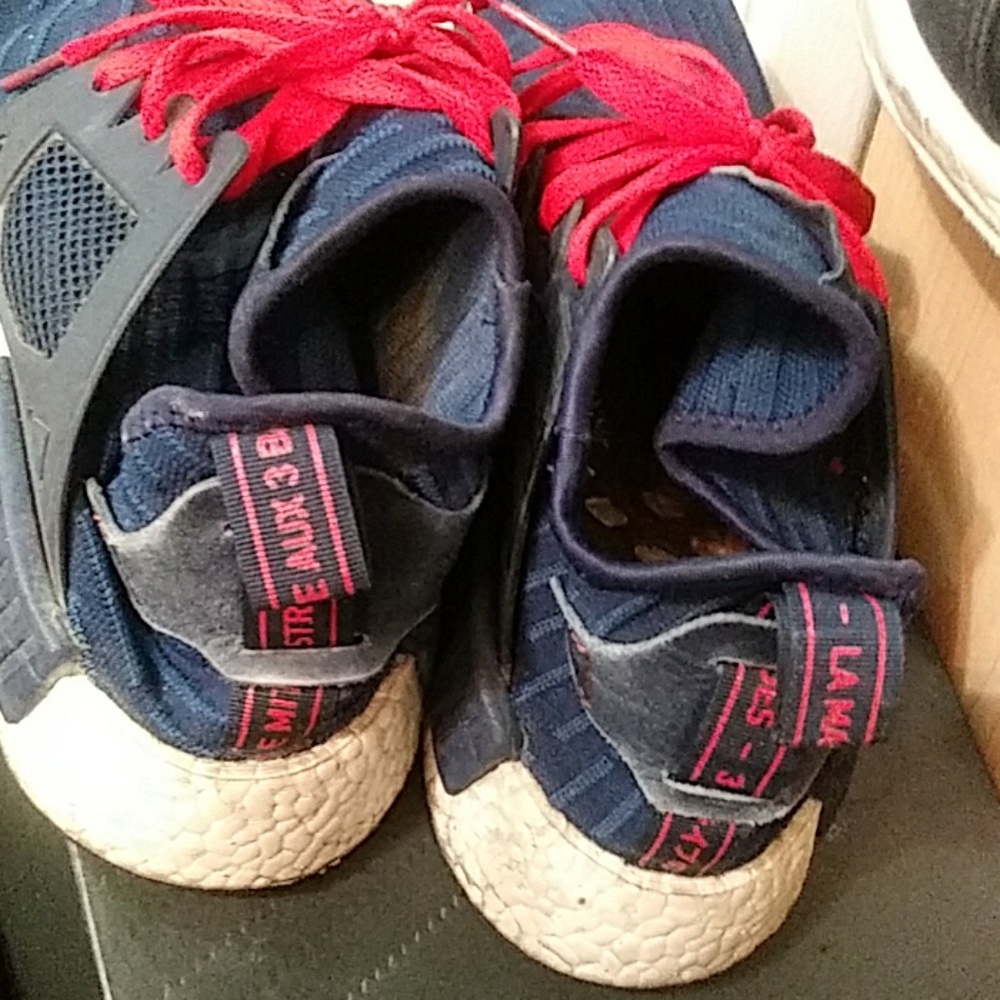 Addidas - Picture 2 of 3